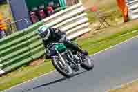 Vintage-motorcycle-club;eventdigitalimages;mallory-park;mallory-park-trackday-photographs;no-limits-trackdays;peter-wileman-photography;trackday-digital-images;trackday-photos;vmcc-festival-1000-bikes-photographs